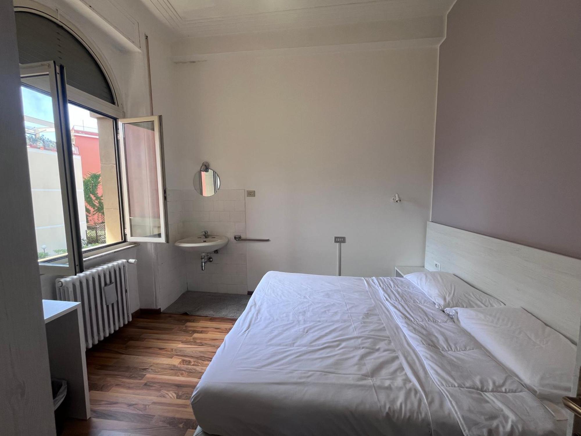Double Room with Shared Bathroom